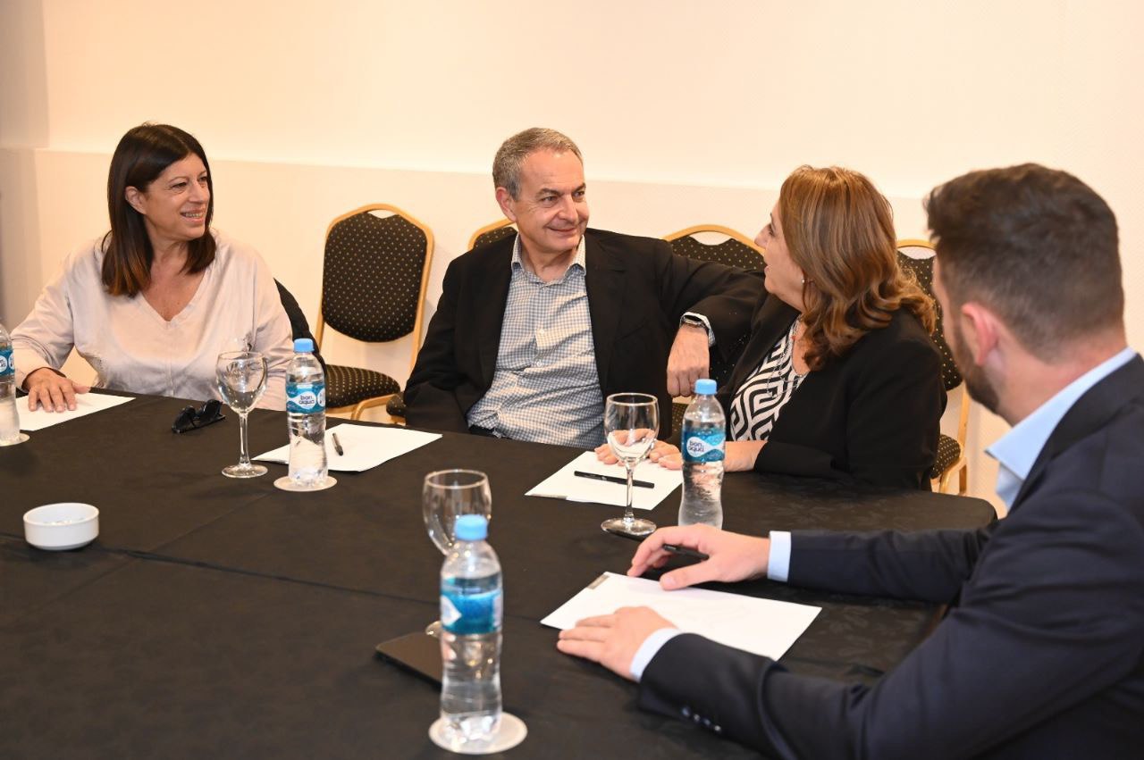 Cumbre de dirigentes socialistas con Rodríguez Zapatero